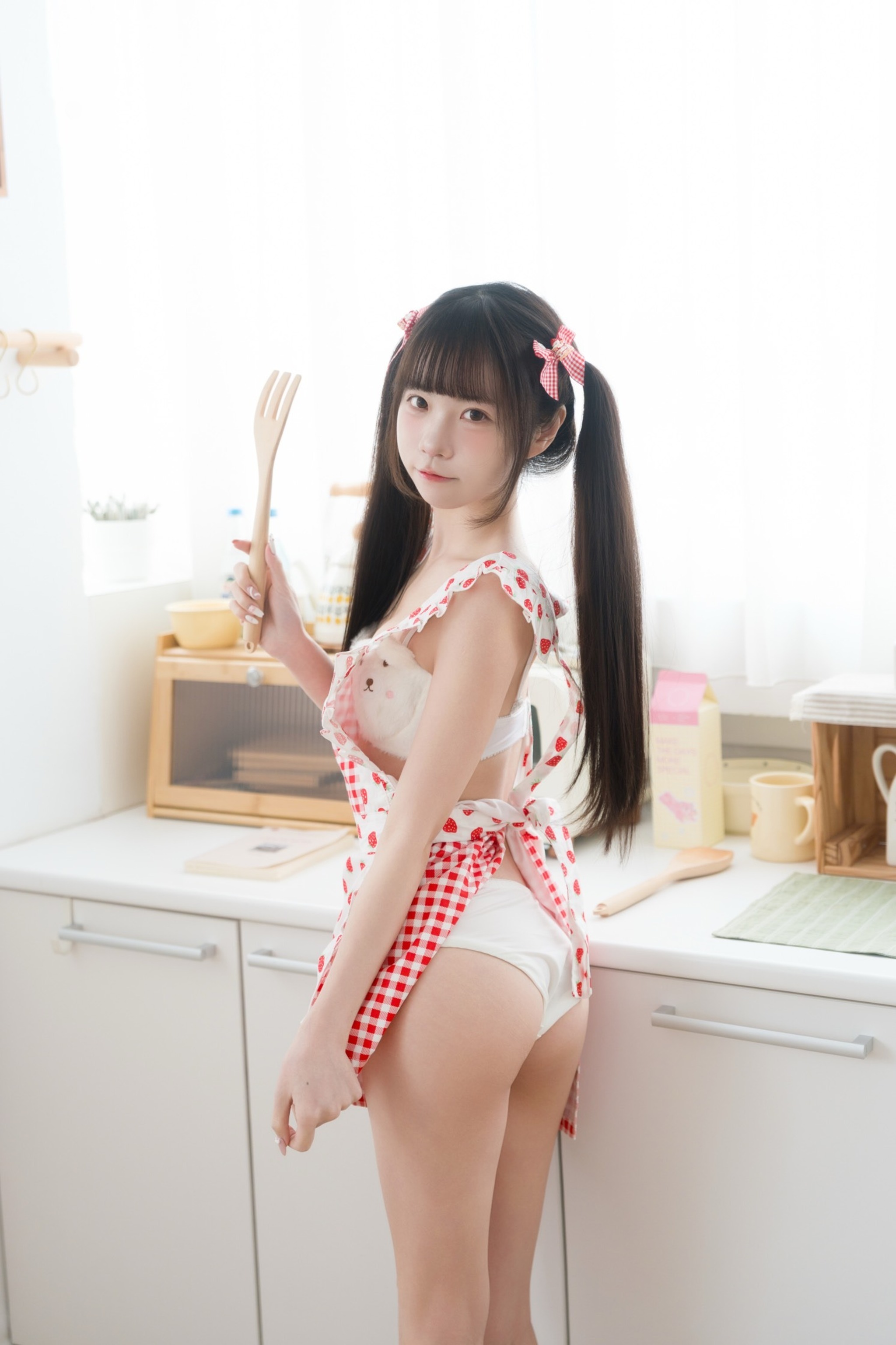 可可小白兔 - NO.021 生日限定 一起做蛋糕吗[77P]-XikXak
